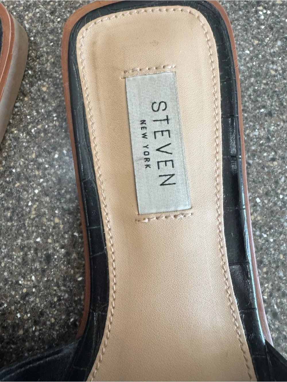 STEVEN NEW YORK HARLIEN CROC EMBOSSED SLIDE SANDAL IN BLACK CROC - SIZE 6.5